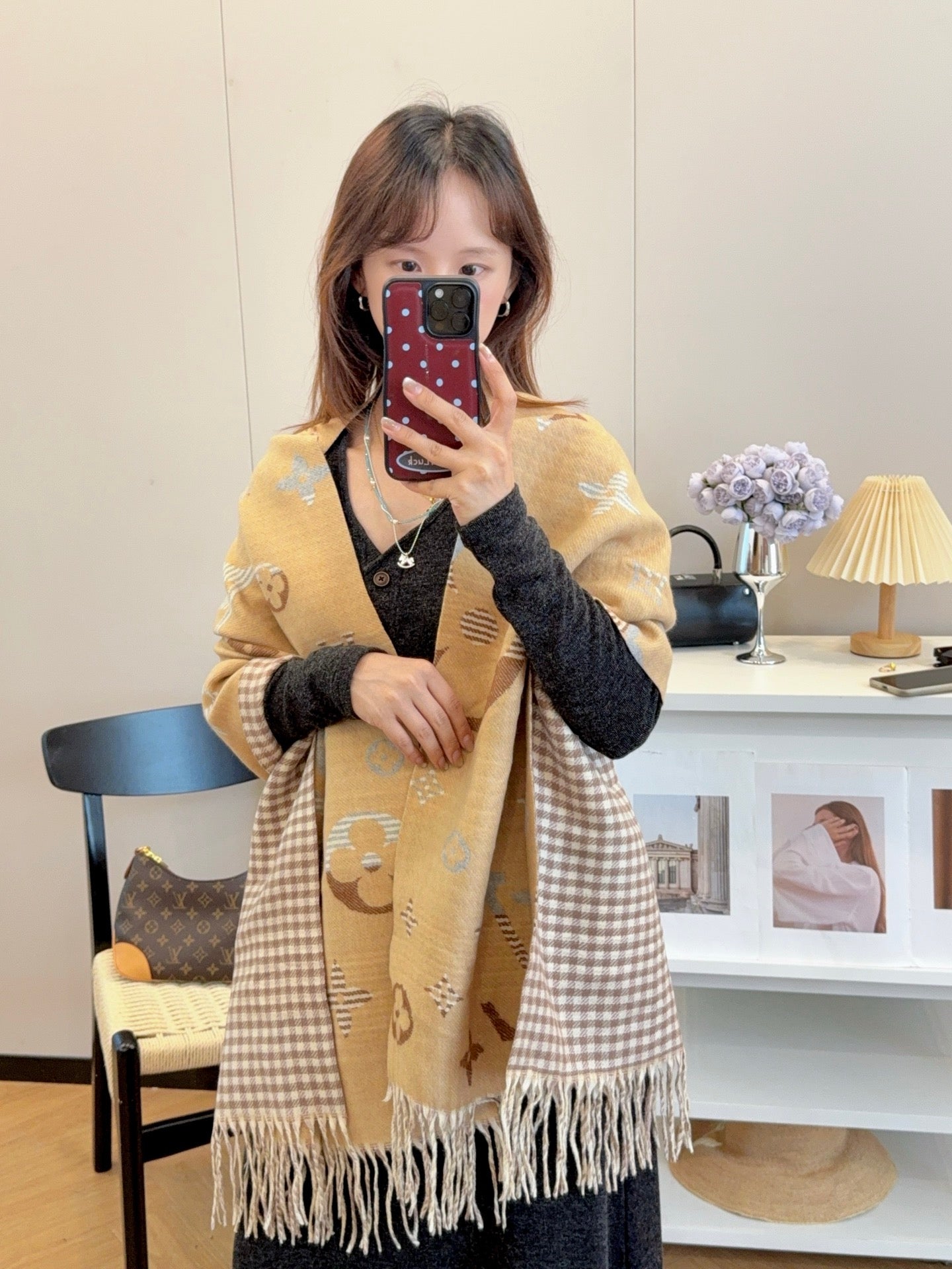 185ZE41WDE Stylish Winter Scarves