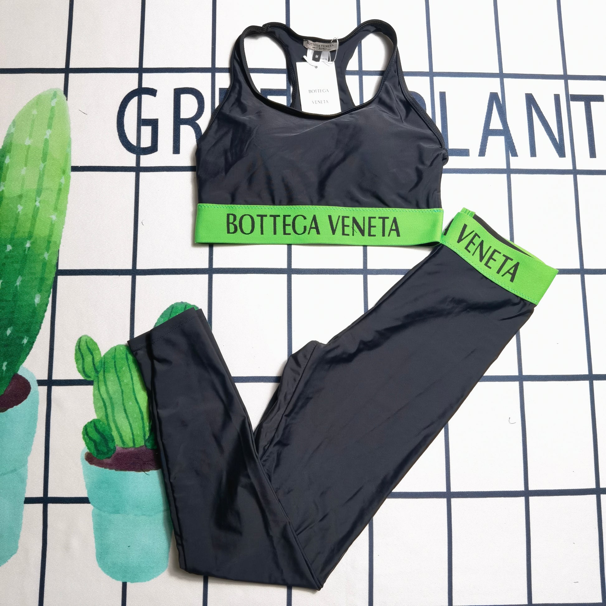 14A121YDE Stylish Long sleeve swimsuit