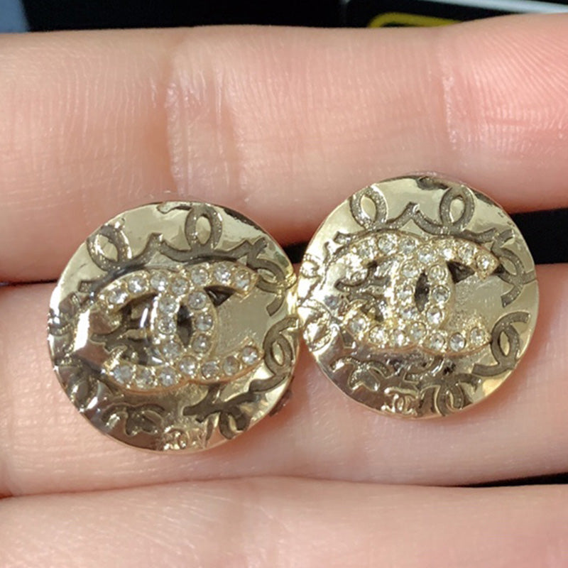 14C83EDE Stylish Earrings