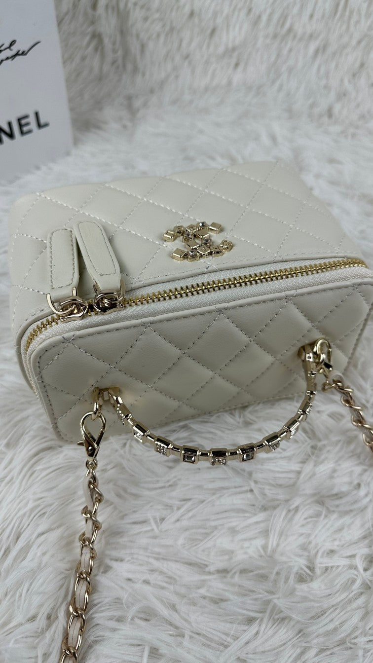 1XC377BDE Stylish leather bag 