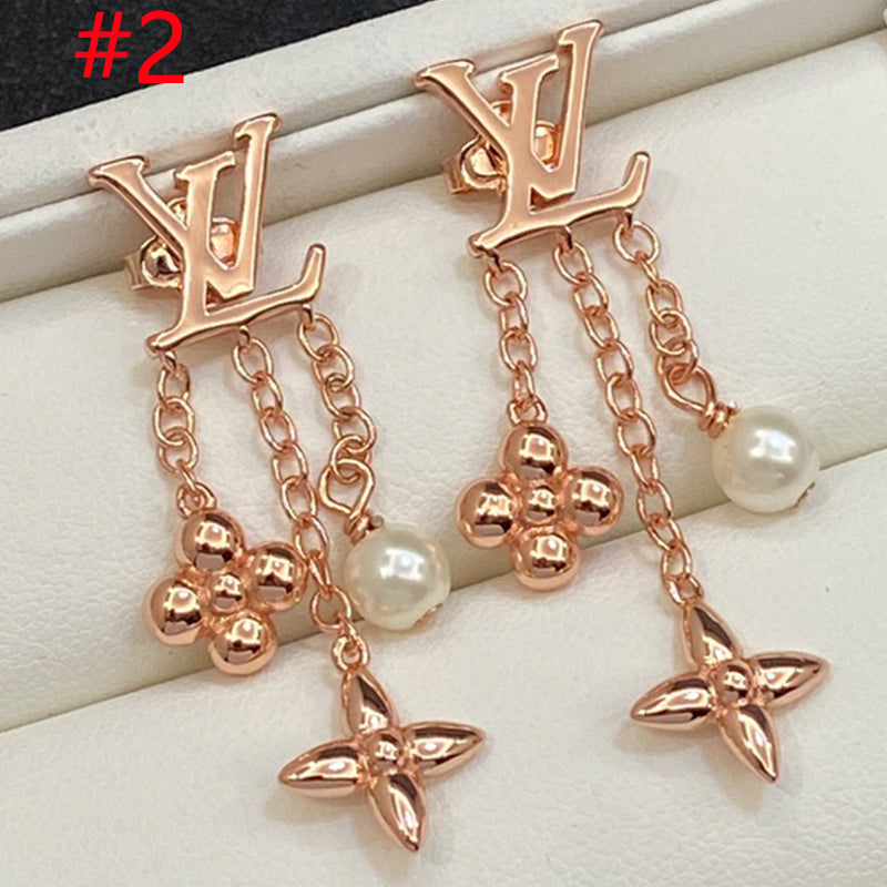 14E450EDE Stylish Earrings