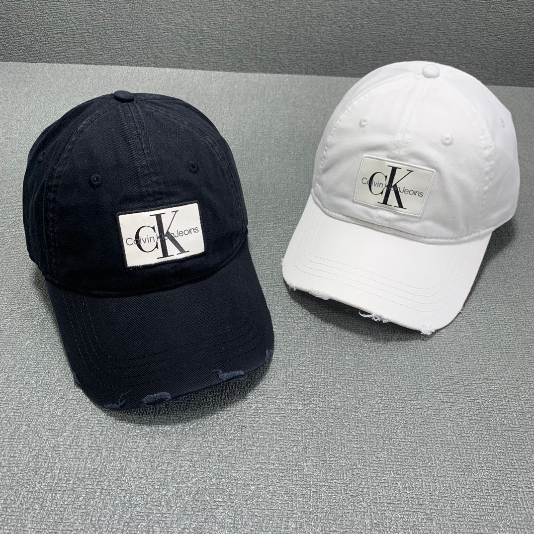 125ZA496MDE Stylish hats