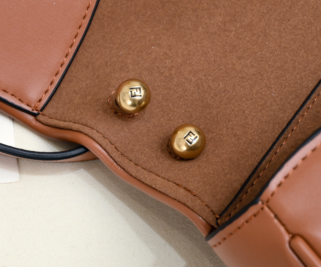 2XF89BDE Stylish leather bag 