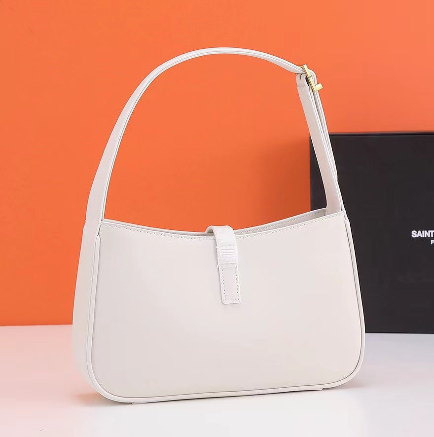 4XSL29BDE Stylish leather bag 