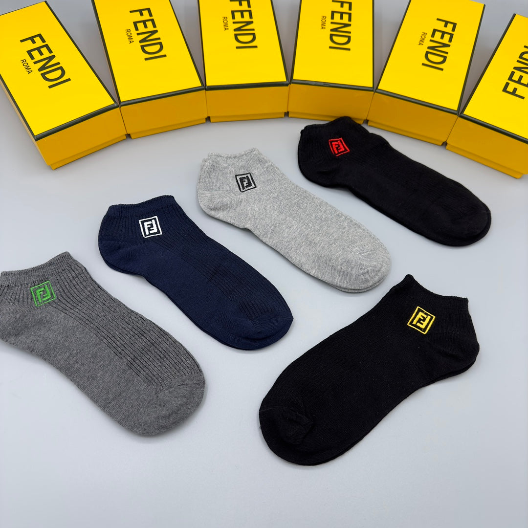 135RF4SDE Stylish socks（5 pairs）