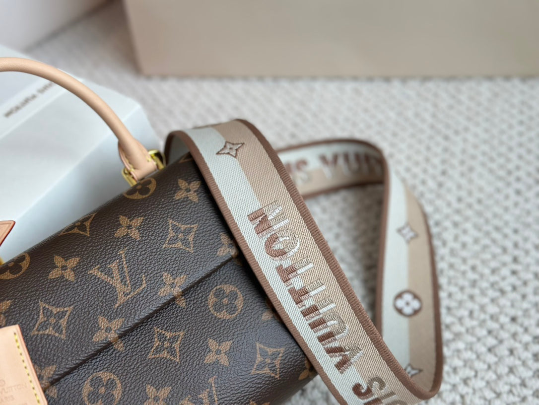 6XE122BDE Stylish leather bag 