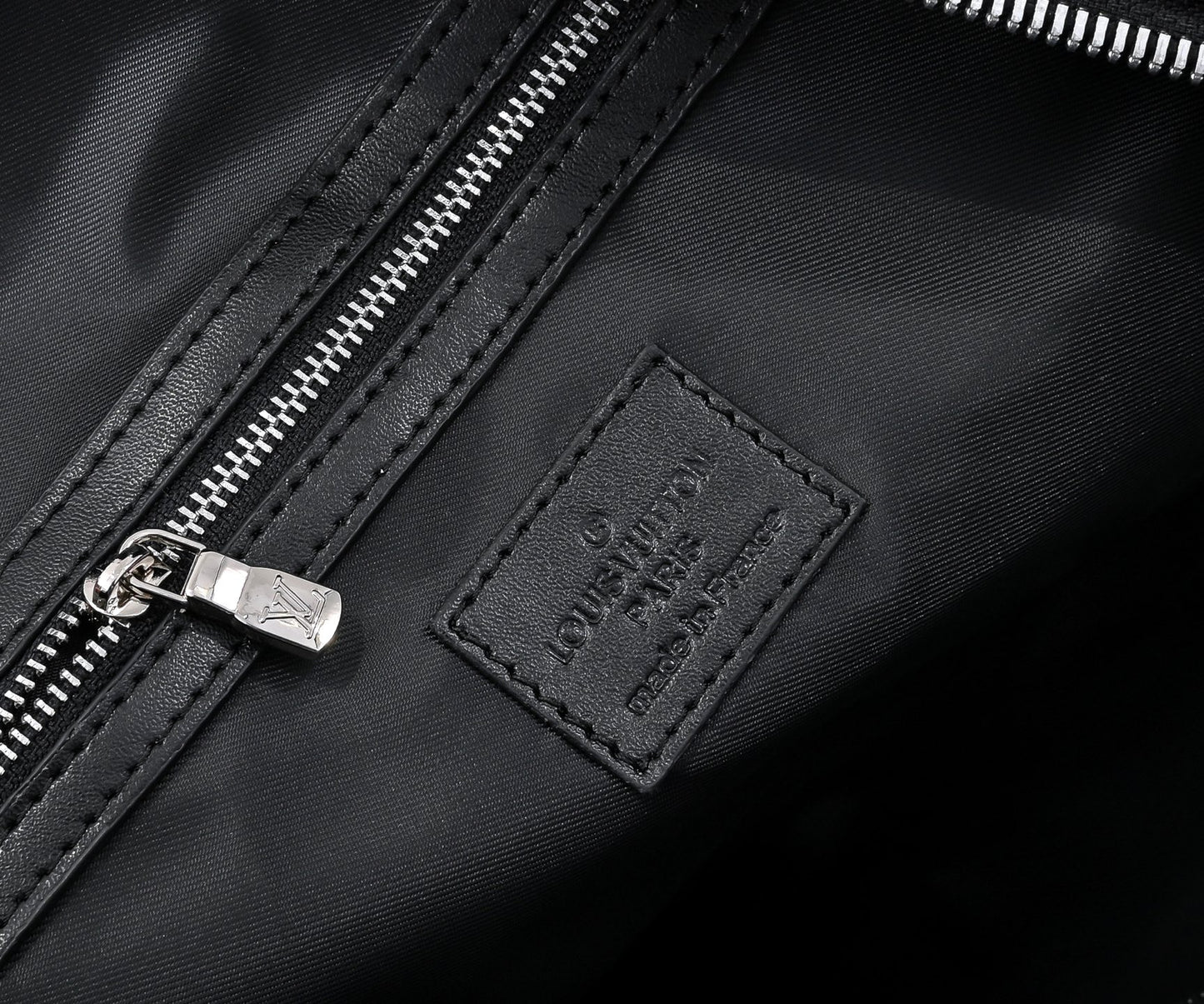 155NE41BDE Stylish leather luggage bags