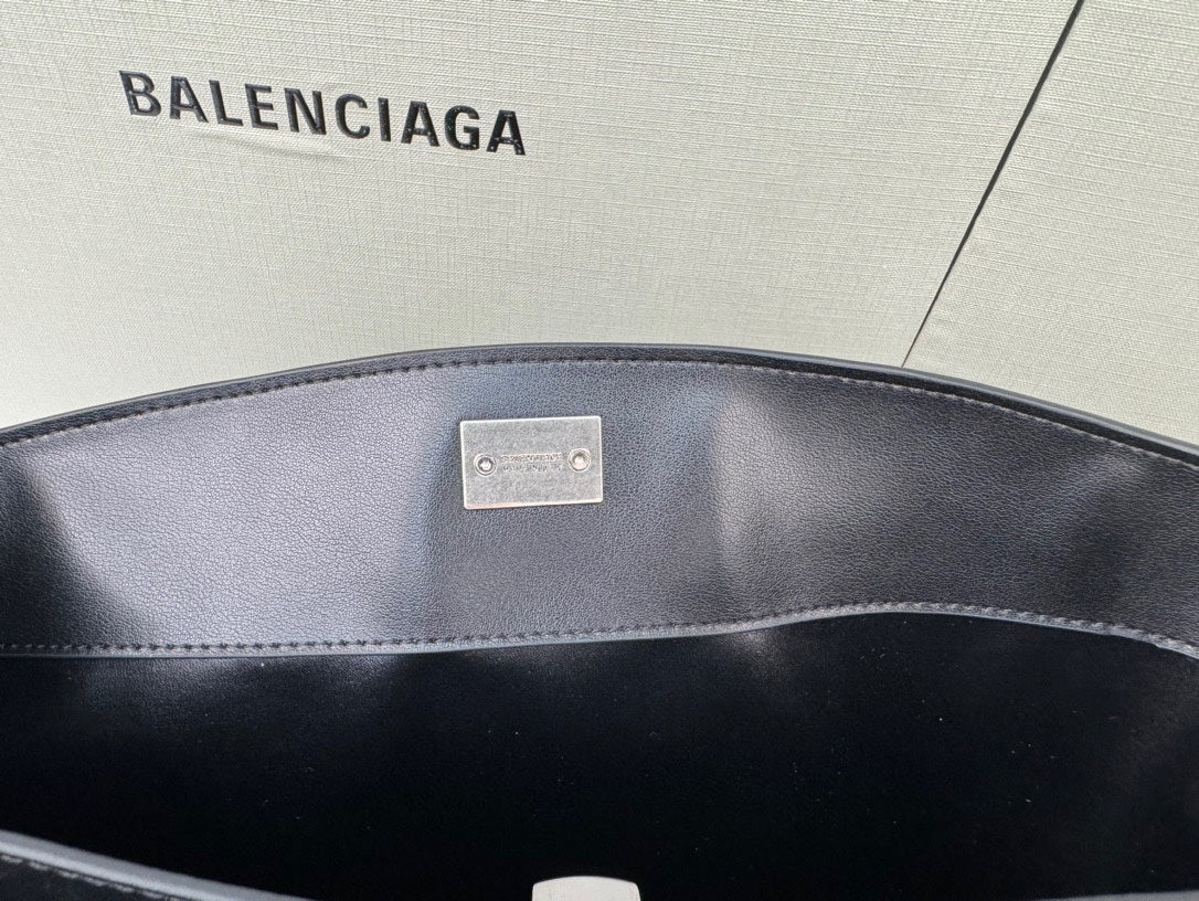 15XJ4BDE Stylish leather bag