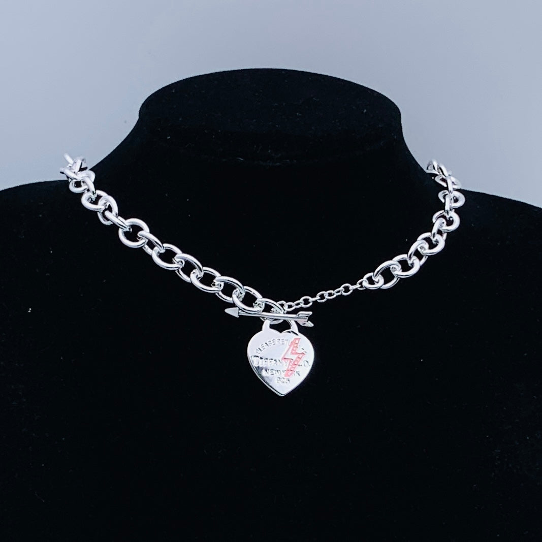 84T44XDE Stylish   Bracelets Necklaces