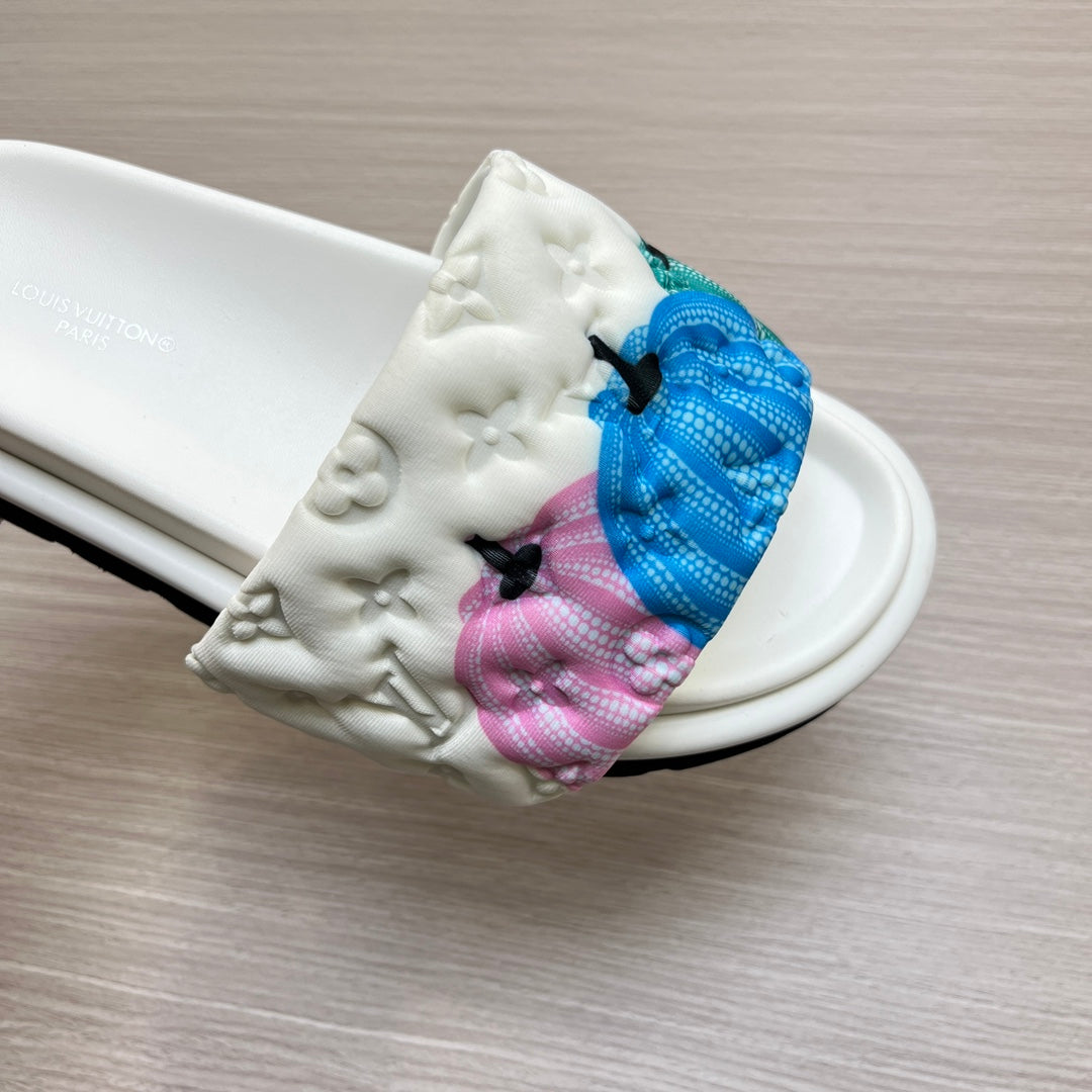 5YE154ZDE Stylish Slippers