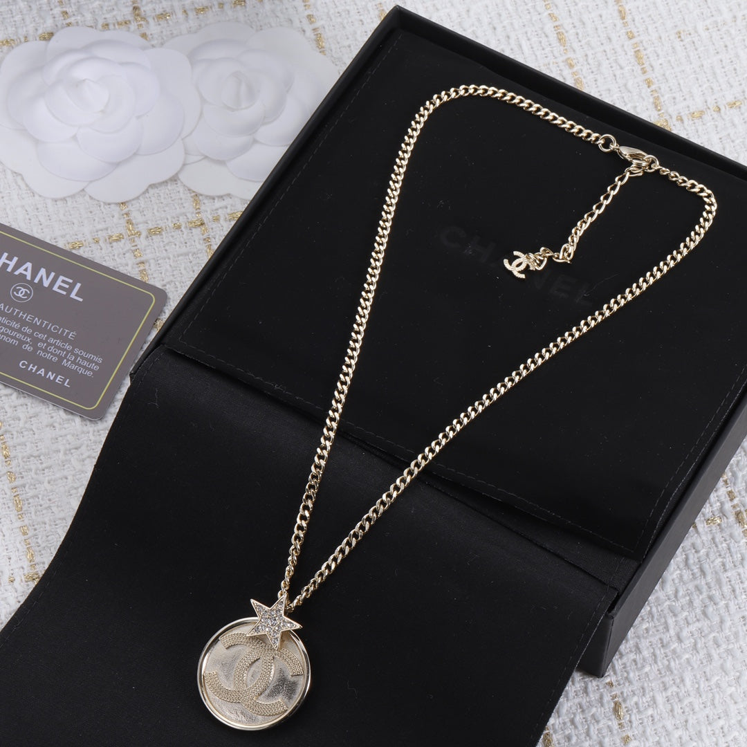 1YC104XDE Stylish Necklaces