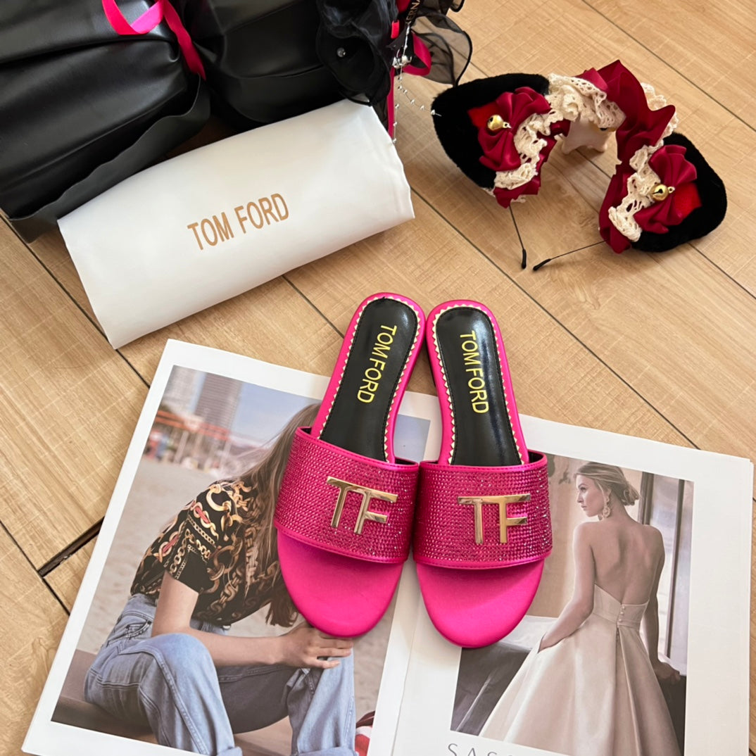 14A89ZDE Stylish Slippers