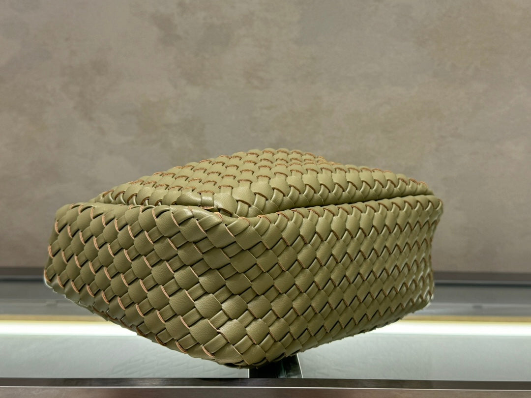 1XA83BDE Stylish leather bag