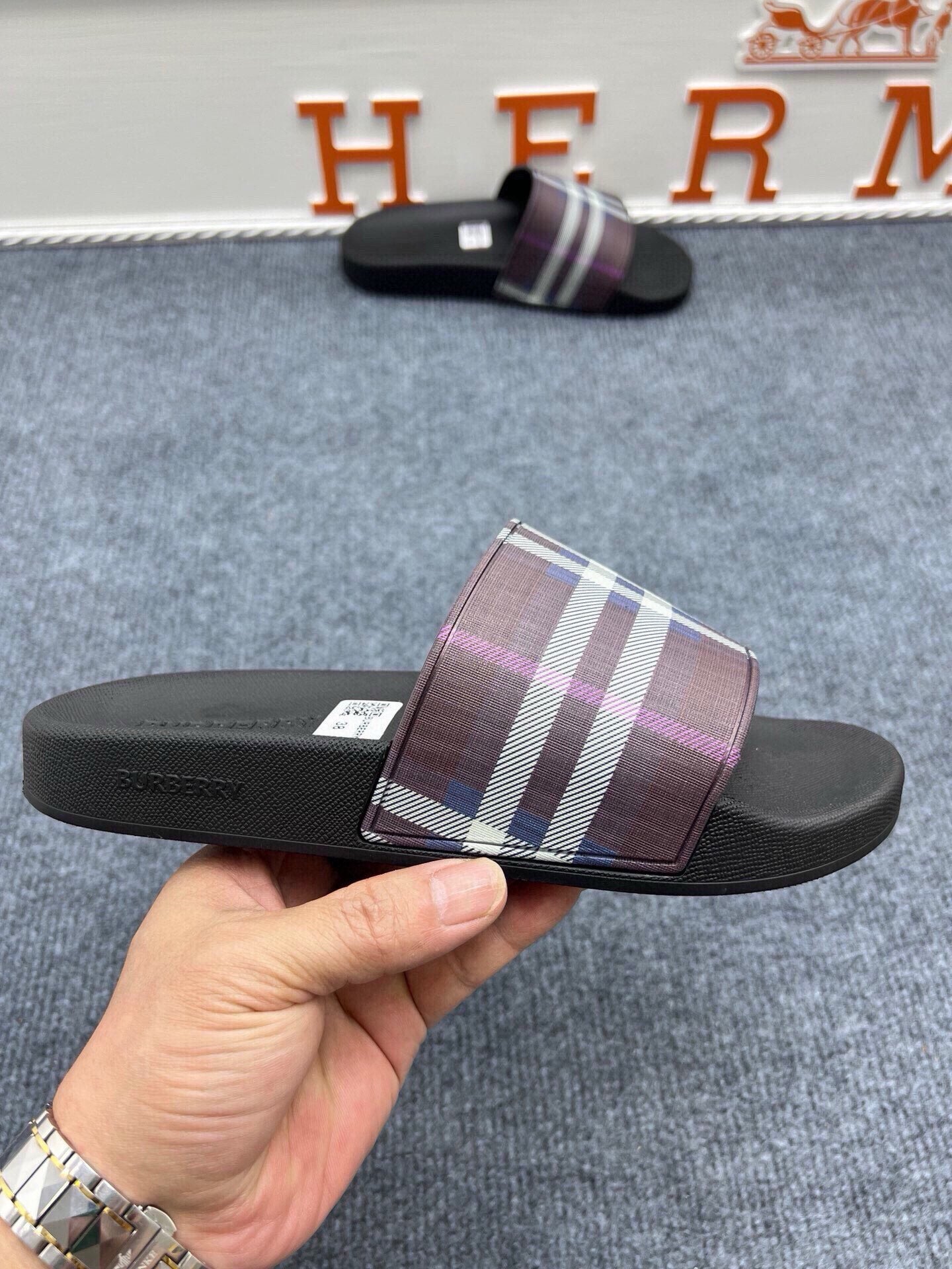 535ZR253ZDE Stylish Slippers