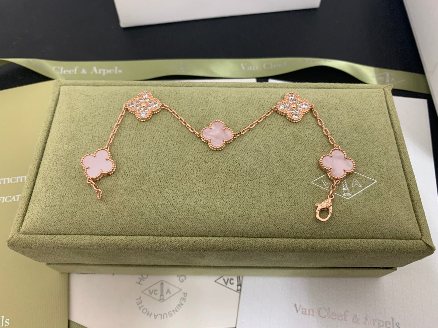 5XVA179KDE Stylish bracelets 5 flowers normal size1.5cm flower