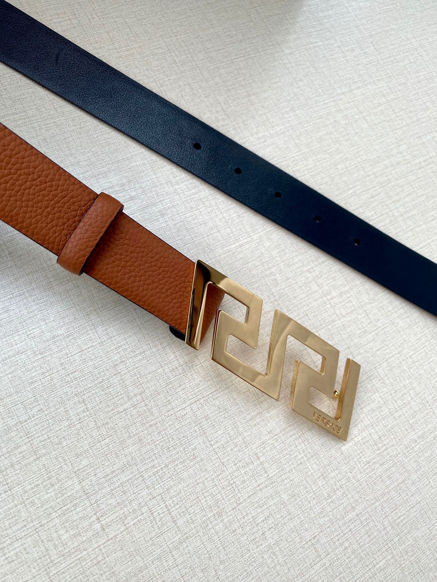 1WV166PDE Stylish  High quality belt With full package