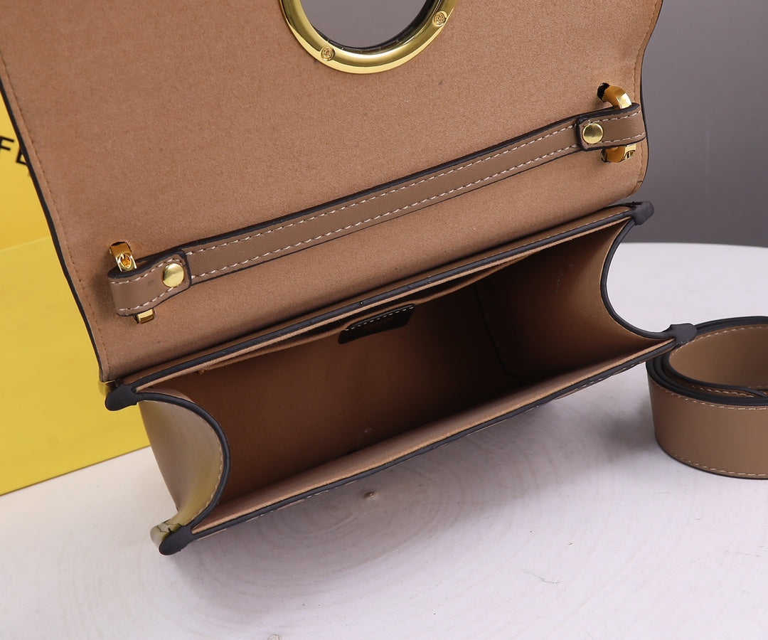 1XF91BDE Stylish leather bag 