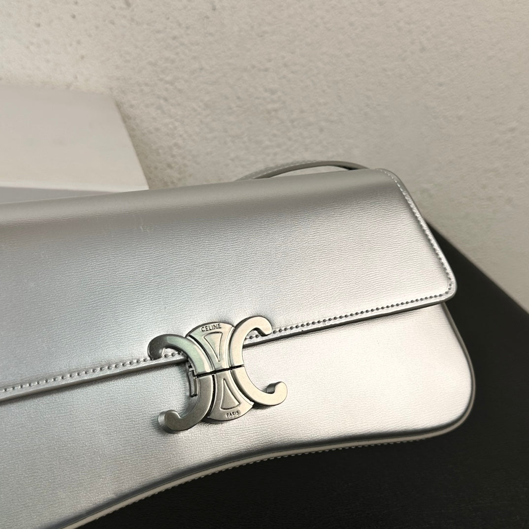 1XE271BDE Stylish leather bag 