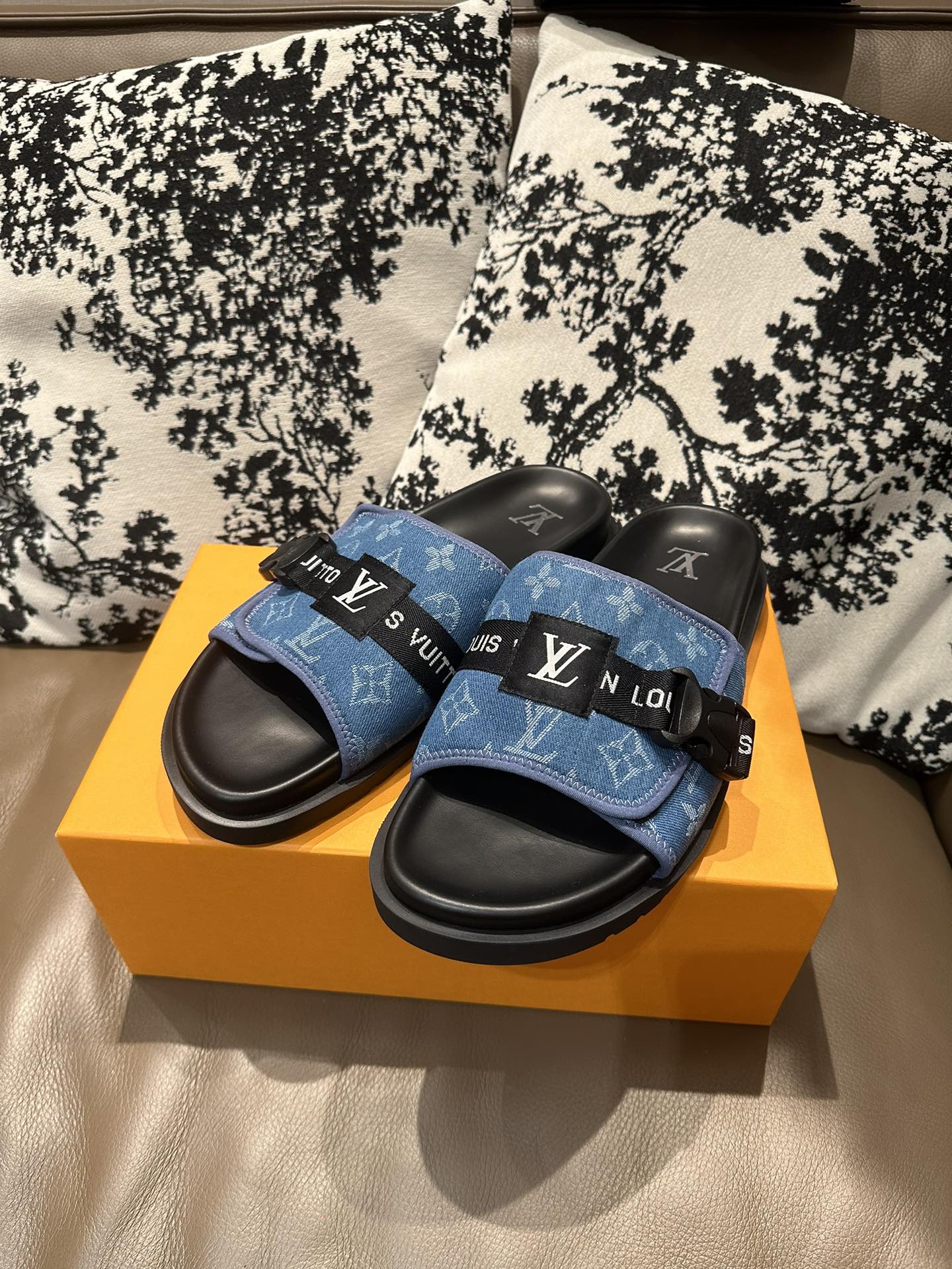 285ZE27ZDE Stylish leather Shoes