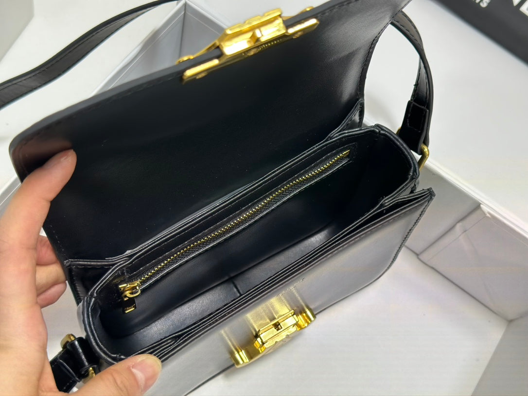 1WN61BDE Stylish leather bag