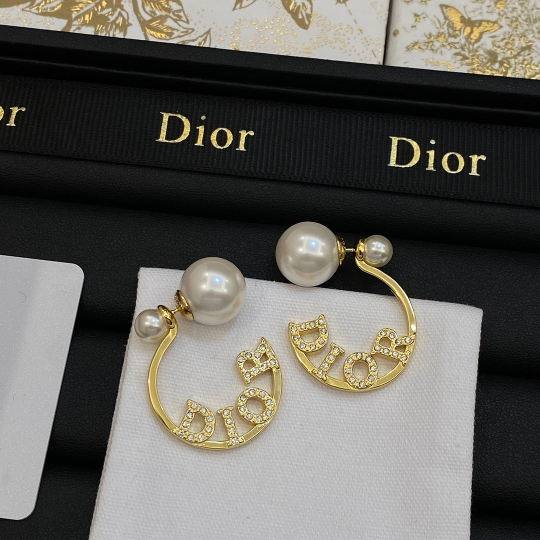 14D453EDE Stylish Earrings