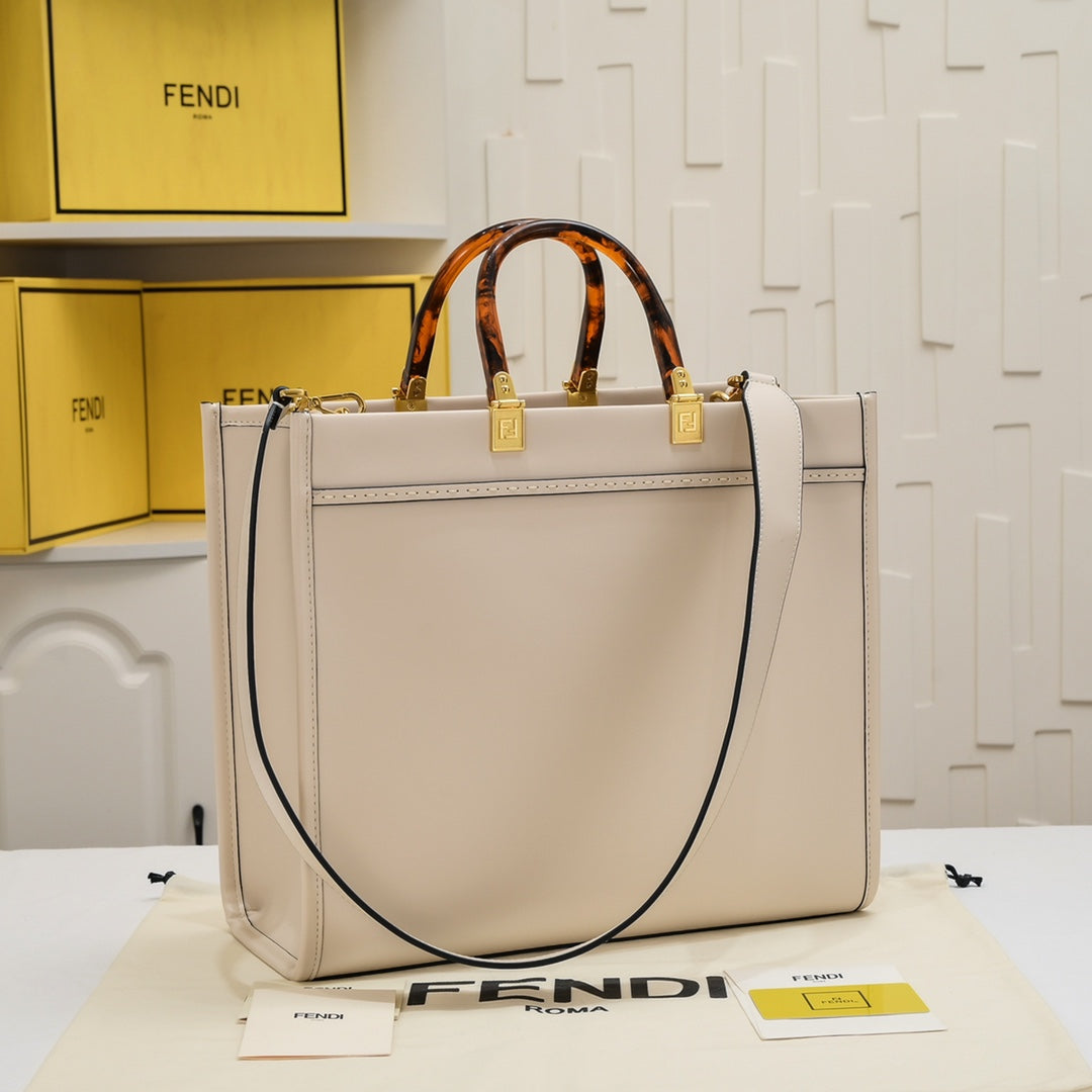 175NF8BDE Stylish  leather bag