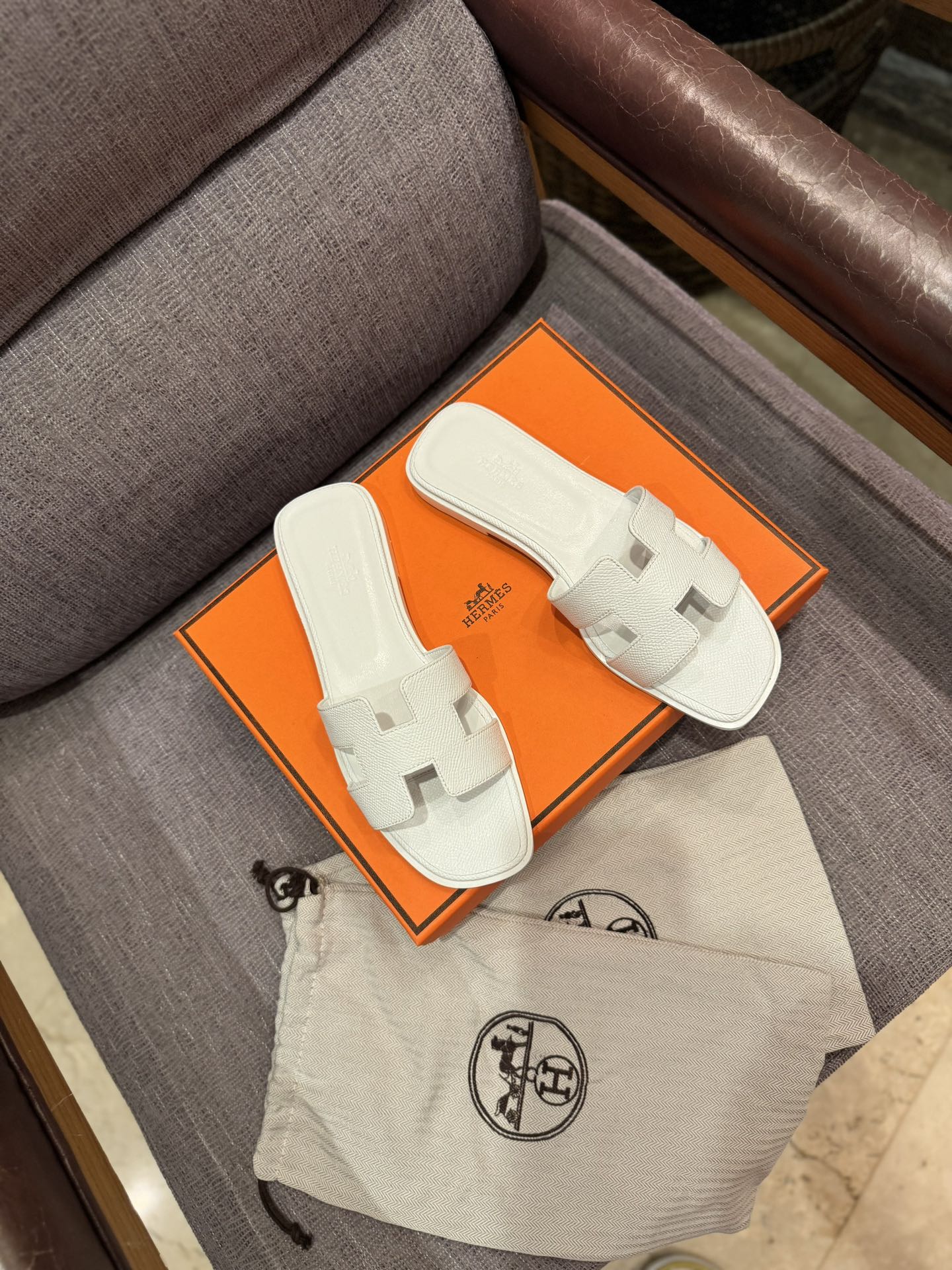 1ZH238ZDE Stylish Slippers