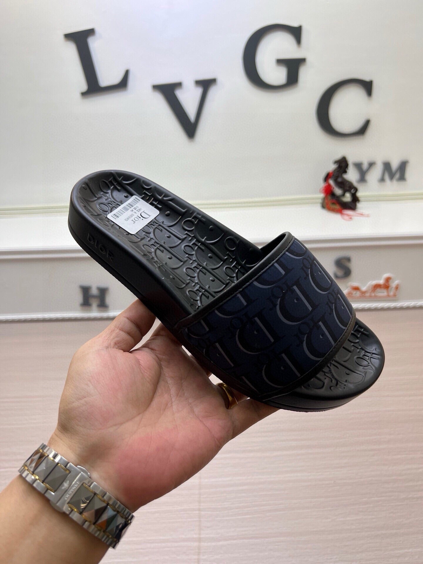 5LD214ZDE Stylish Slippers