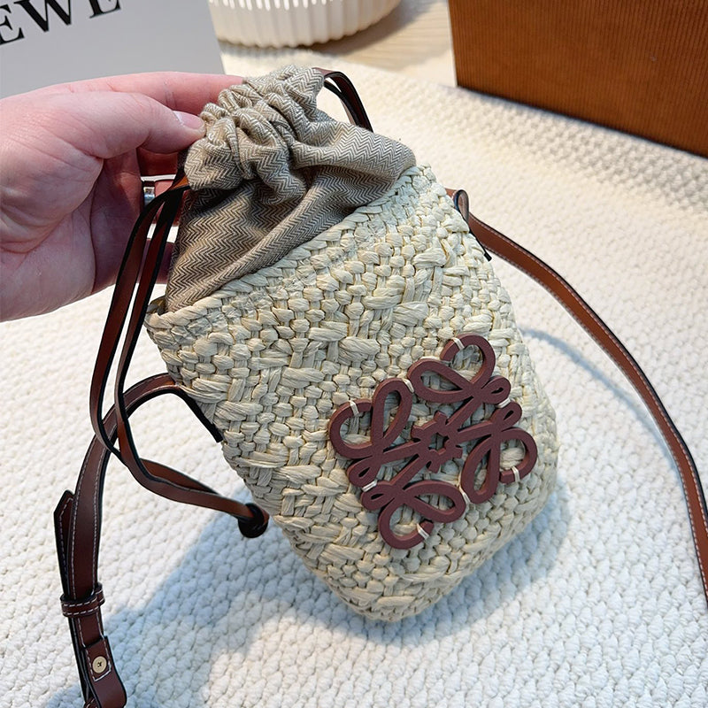 6XA444BDE Stylish Woven Handbag