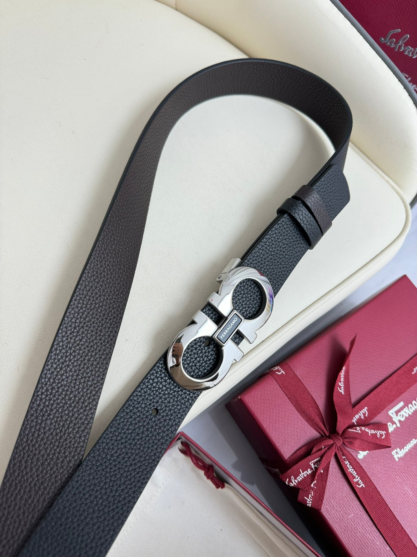 1WA168PDE Stylish  High quality belt With full package