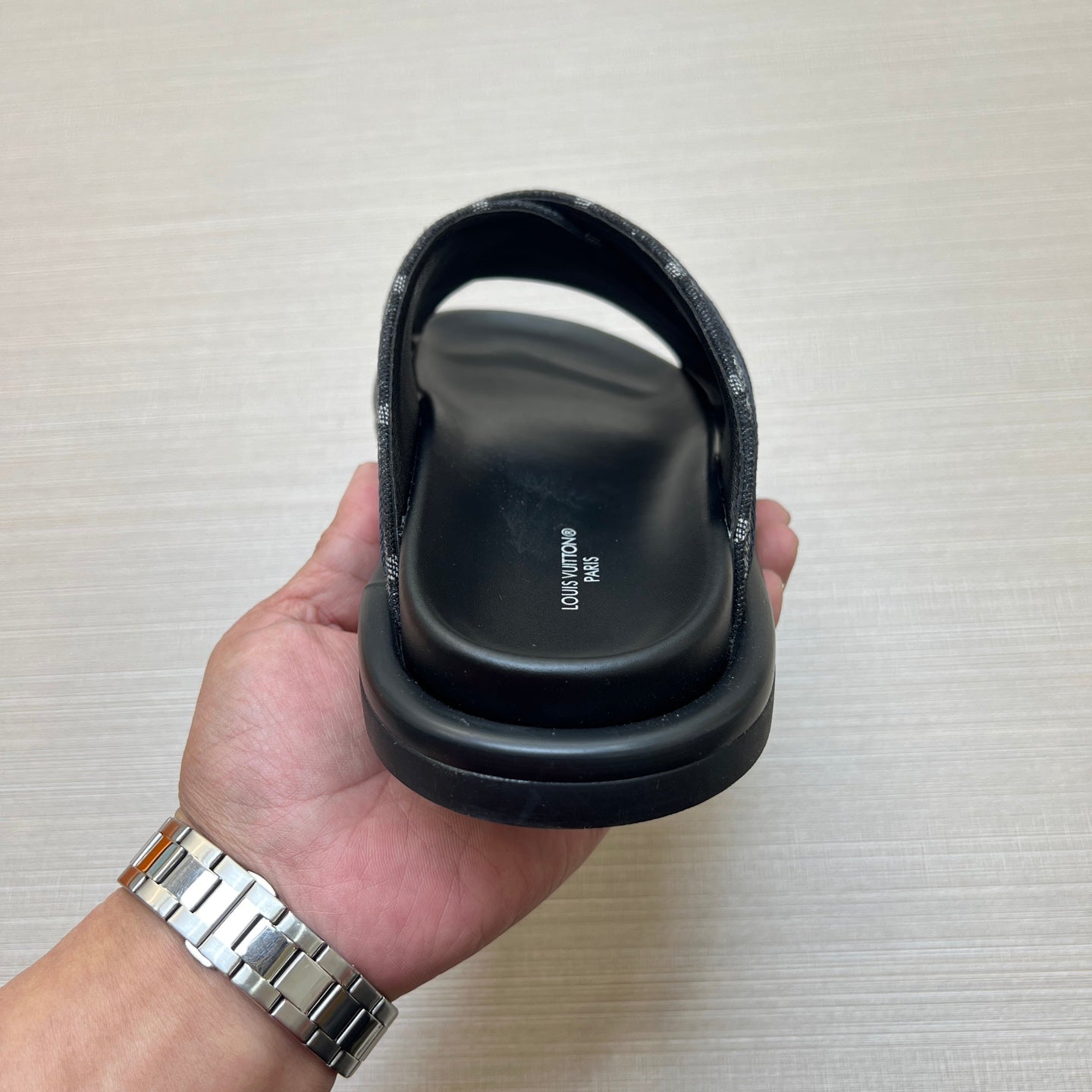 535ZE273ZDE Stylish Slippers