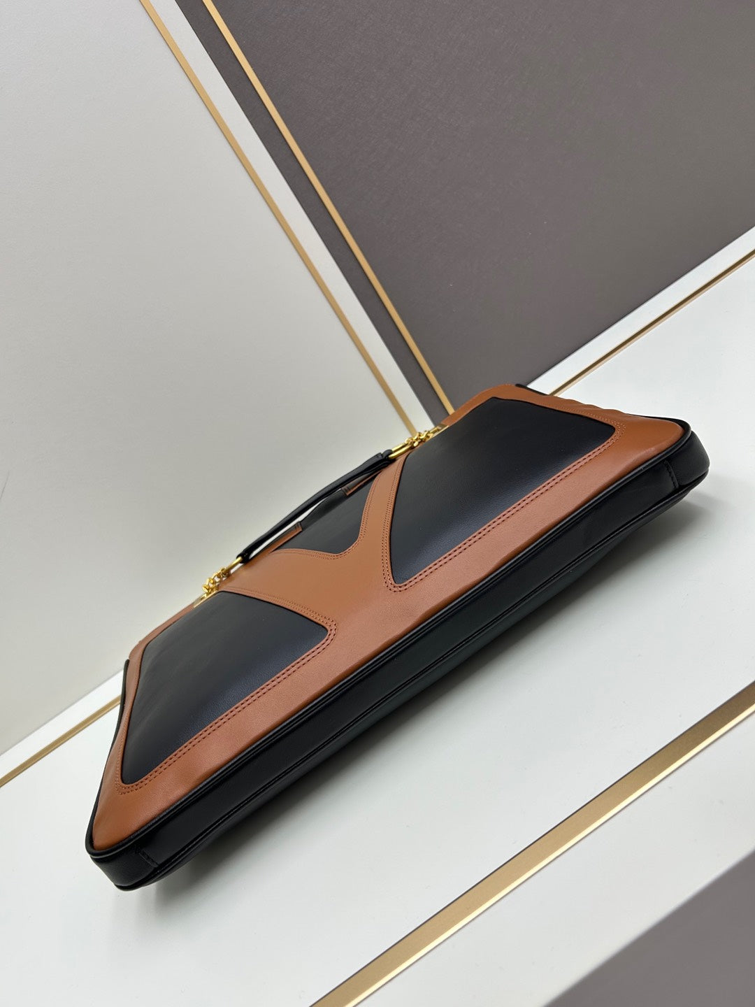 2WVL47BDE Stylish leather bag