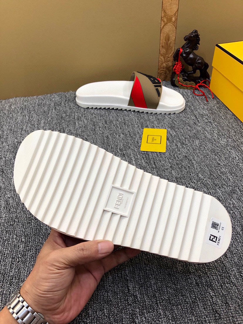 5XF108ZDE Stylish Slippers