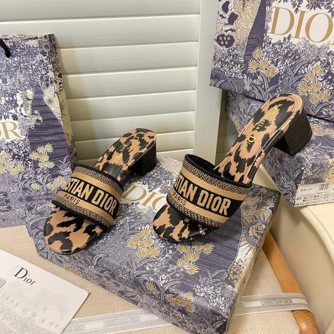 14D64ZDE Stylish sandals