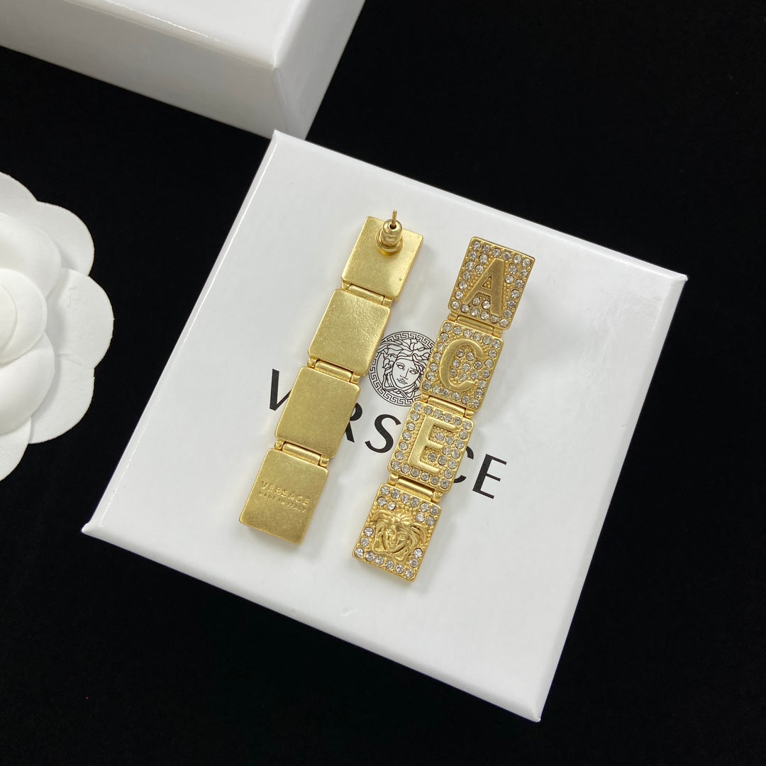 175RV81XDE Stylish Necklace . Earrings.Bracelets.
