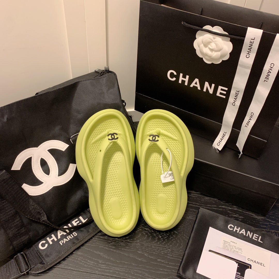 14C190ZDE Stylish Slippers