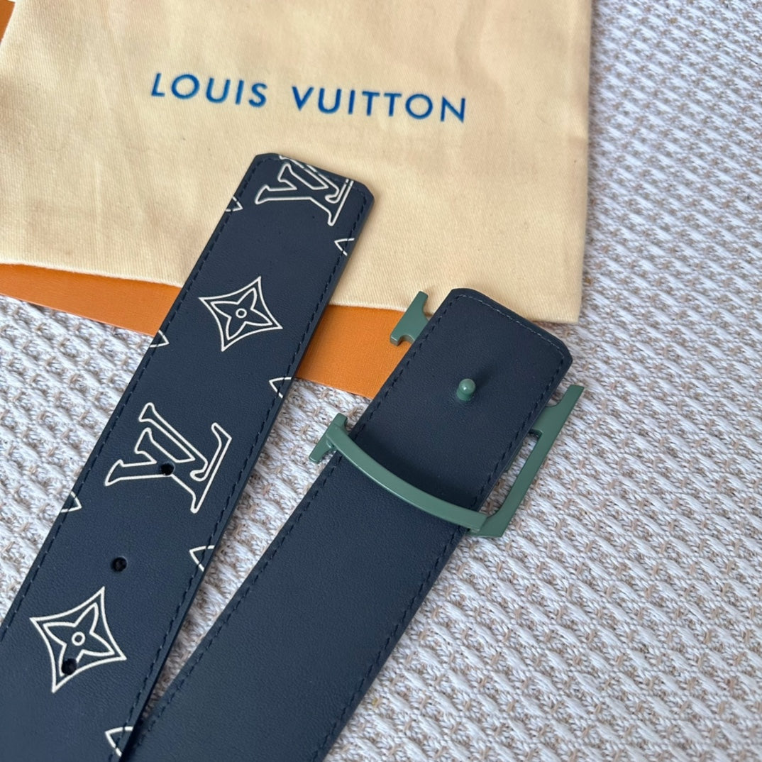 14E150PDE Stylish  High quality belt With full package