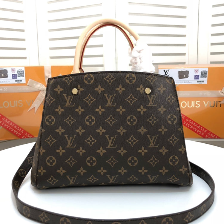 AE35BDE Stylish leather bag 