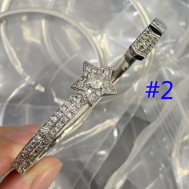 8XC67KDE Stylish Bracelets