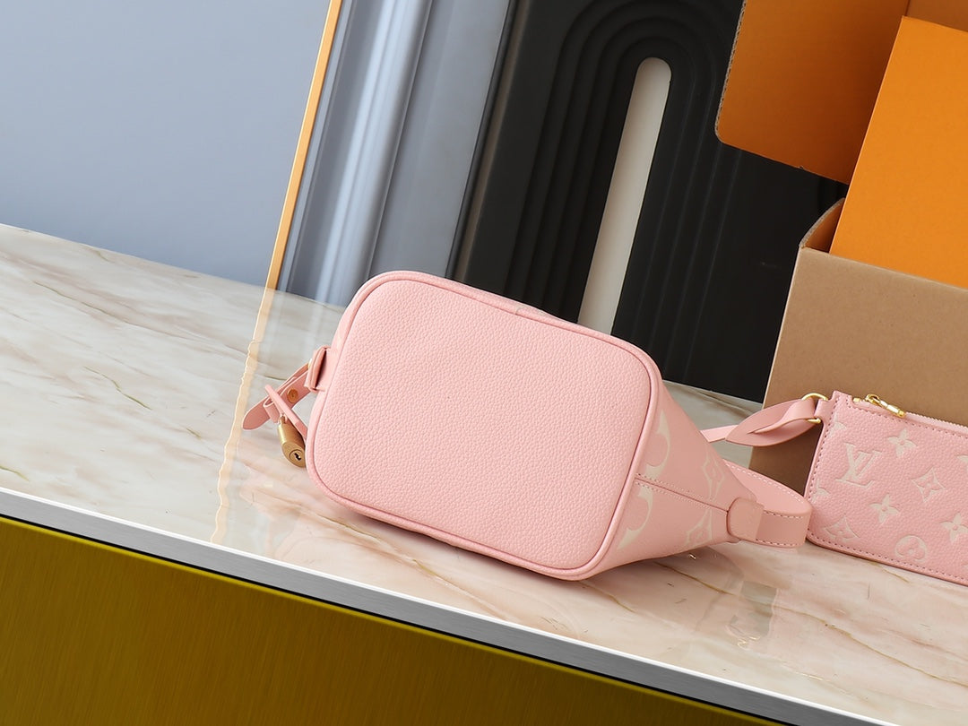 2WE3BDE Stylish leather bag