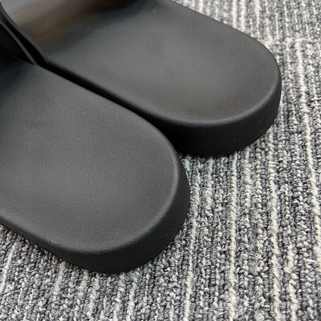 535ZR254ZDE Stylish Slippers