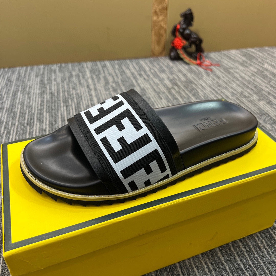 5XF103ZDE Stylish Slippers