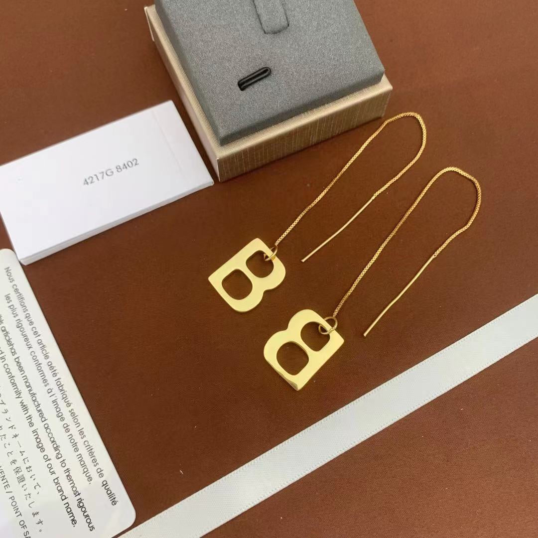 14J123EDE Stylish Earrings