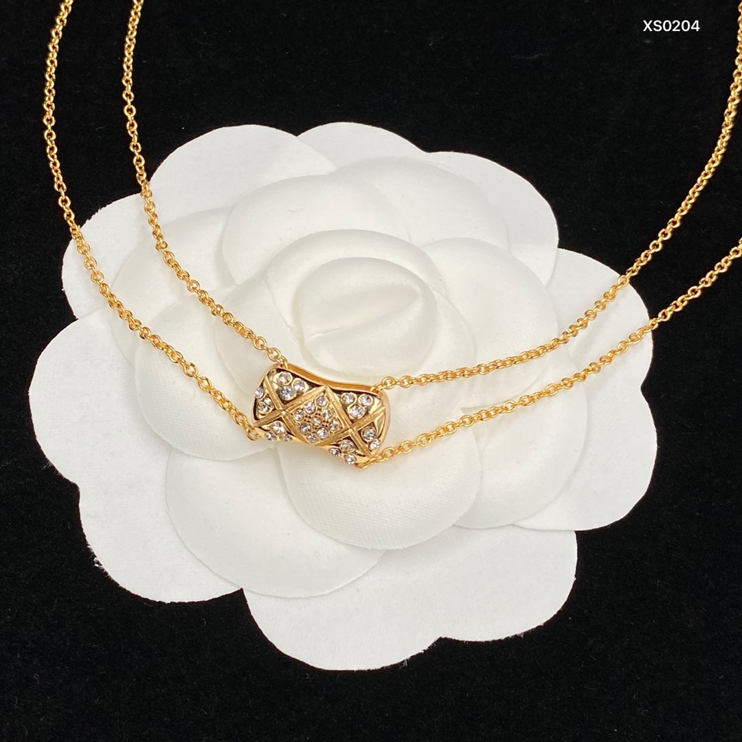 1YC22XDE Stylish Necklaces