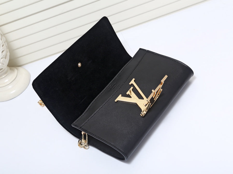 1XE72BDE Stylish leather bag