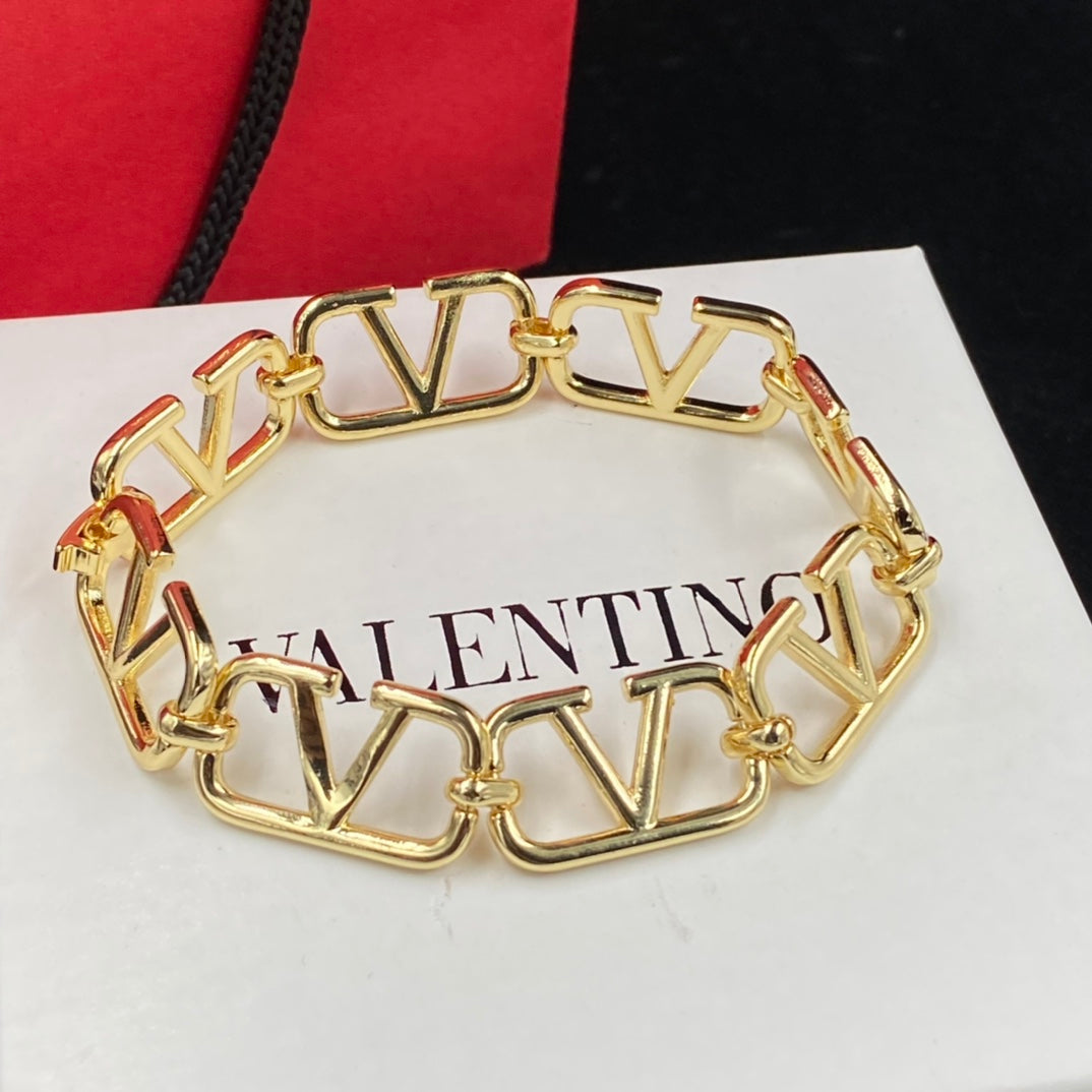 14VL264XDE Stylish Earrings Earrings Bracelets Necklaces