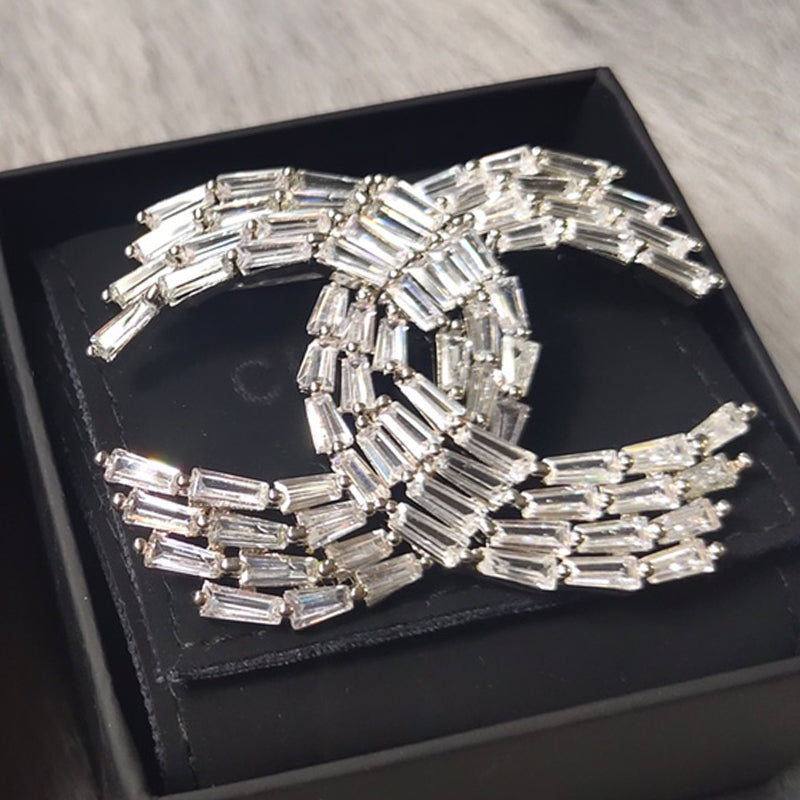 14C546XDE Stylish Brooch