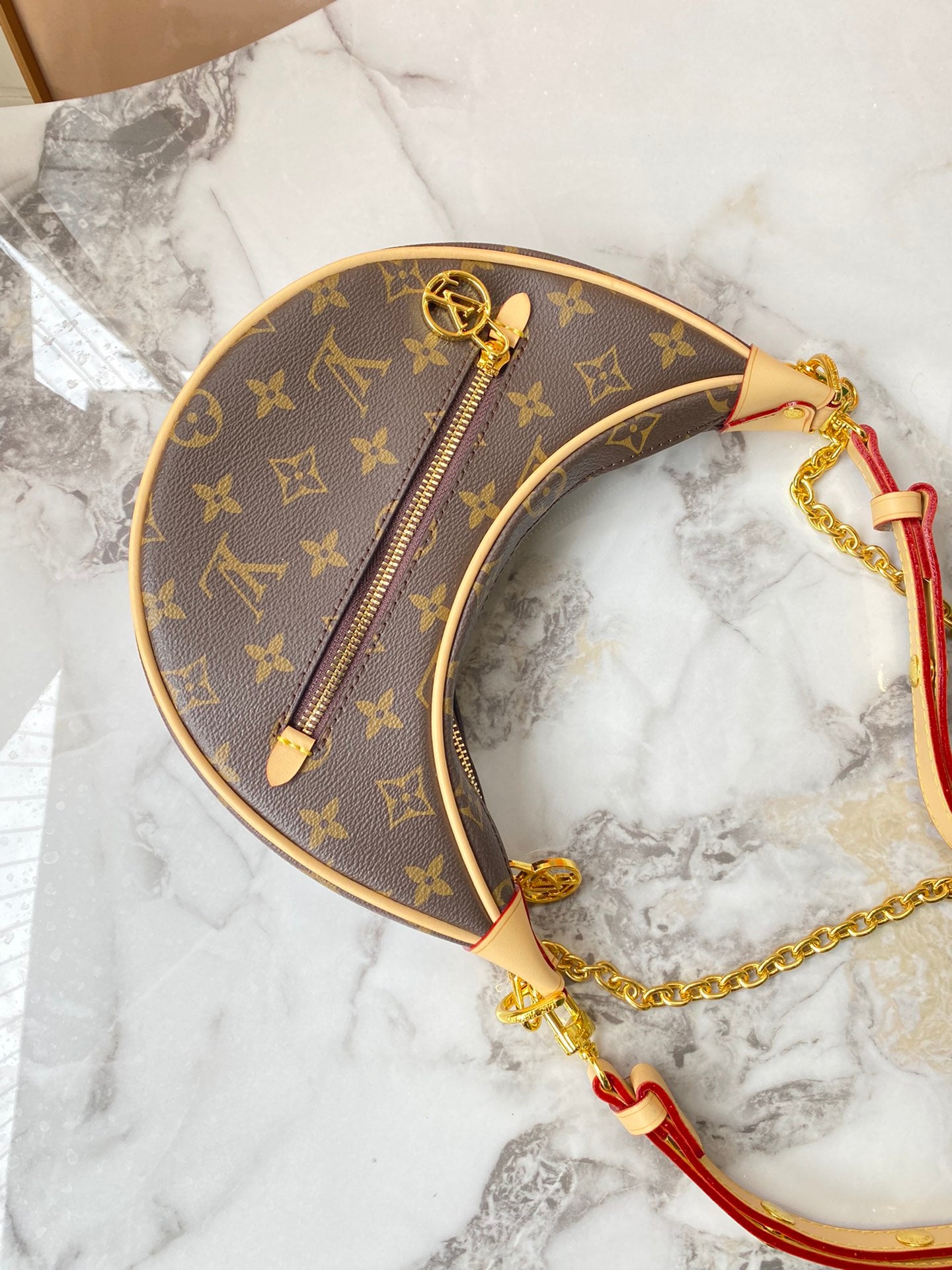 2XE297BDE Stylish leather bag 