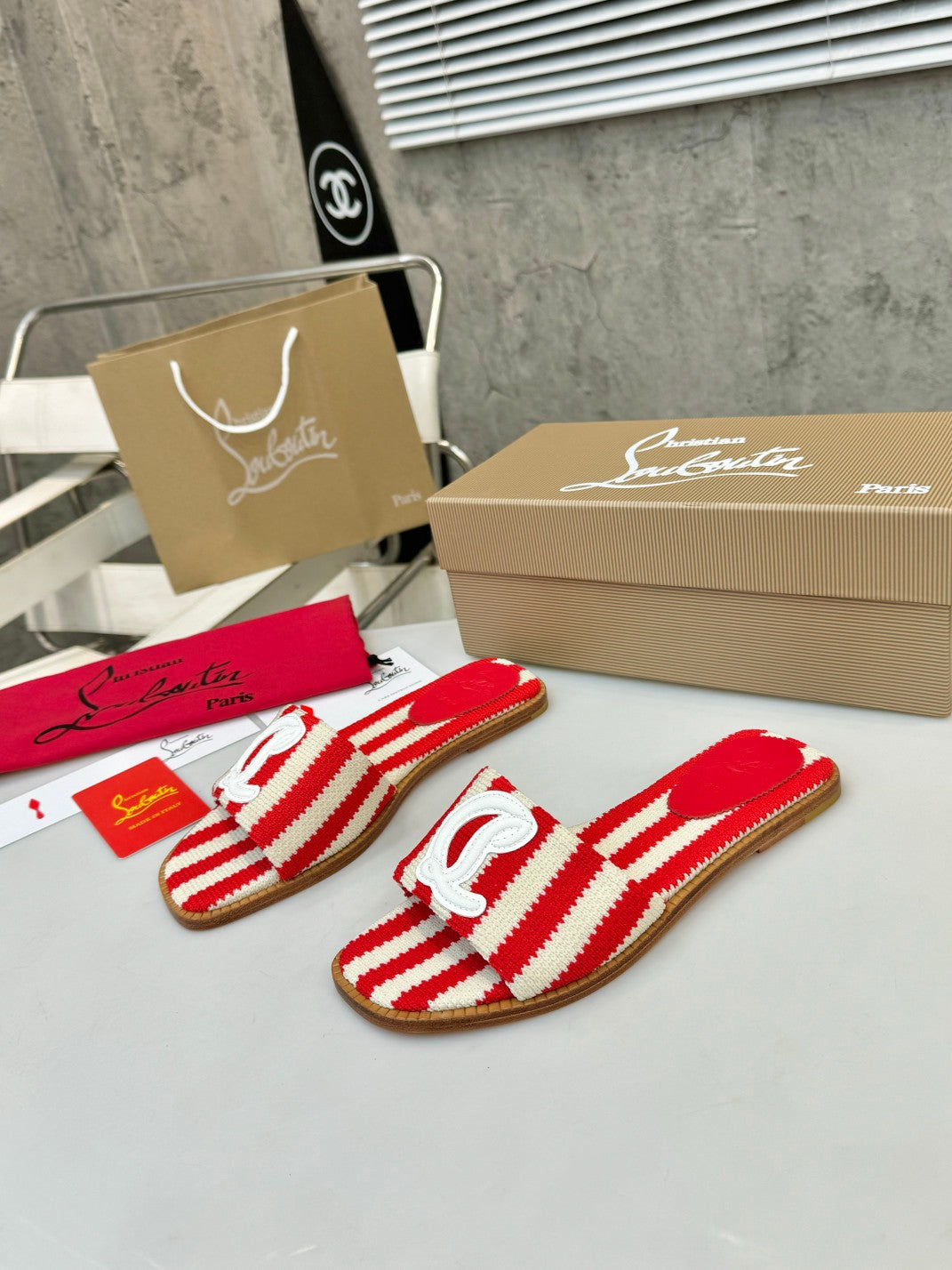 JXA10ZDE Stylish leather + knitted sandals