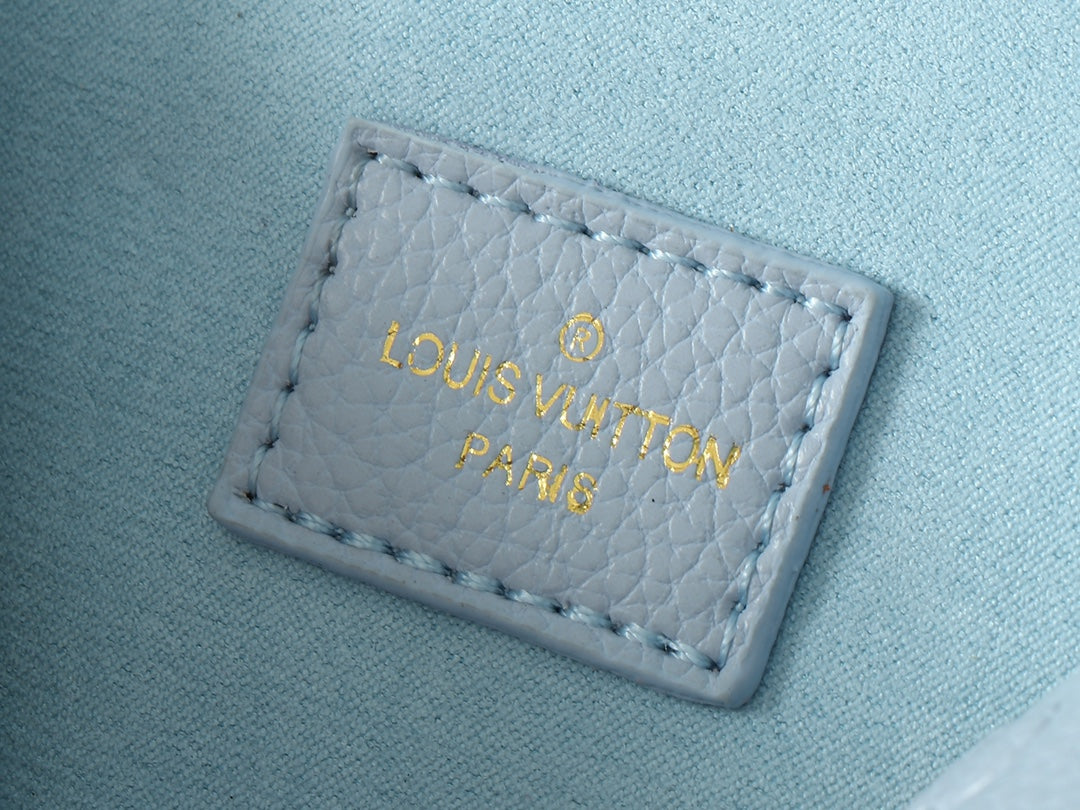 15XE3BDE Stylish leather bag